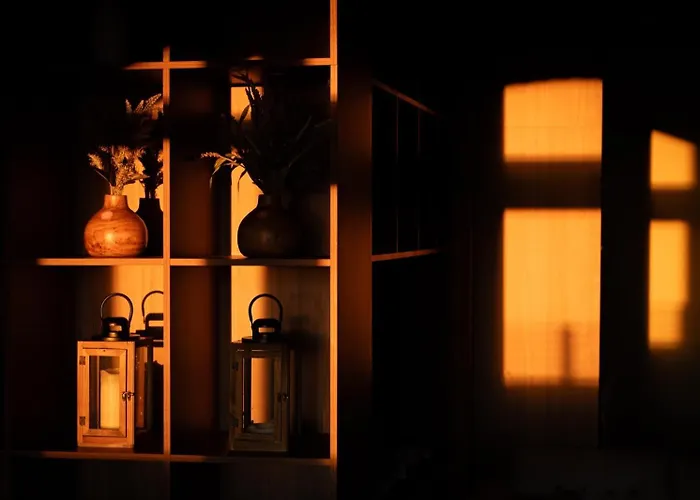 Rooftop River View Old *